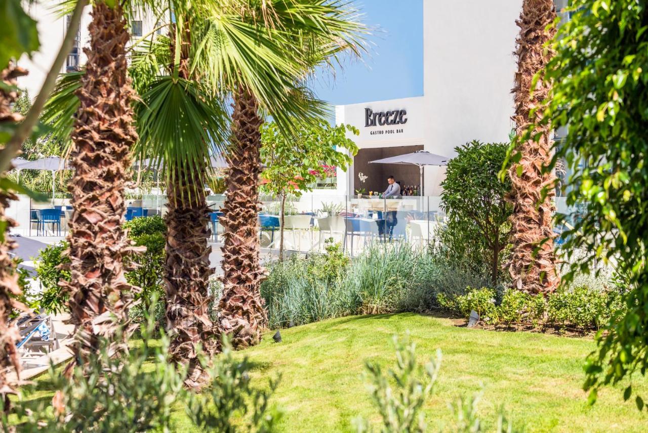 Готель Barcelo Tanger Екстер'єр фото Breeze restaurant